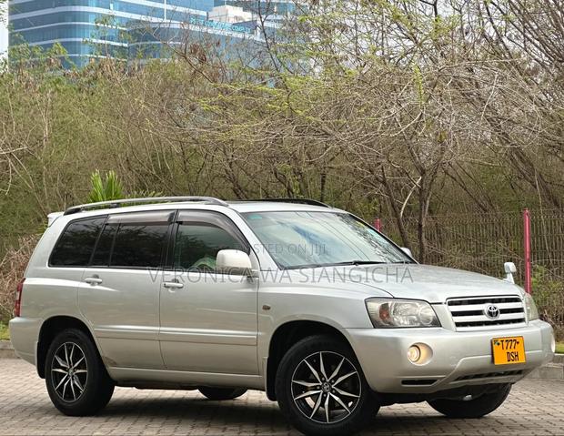 Toyota Kluger 2004 Silver
