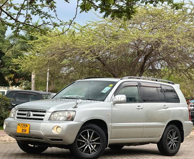 Toyota Kluger 2004 Silver