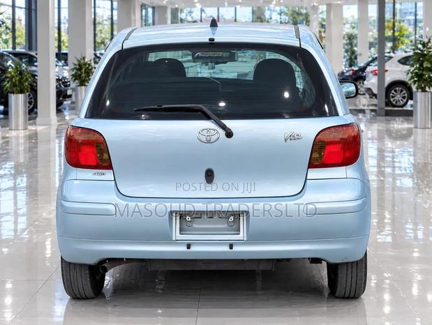 Toyota Vitz 1.0 FWD 5dr 2004 Blue