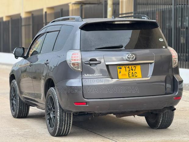 Toyota Vanguard 2008
