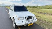 Suzuki Escudo 2001 White for sale