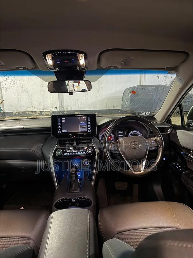 Toyota Harrier 2021 White