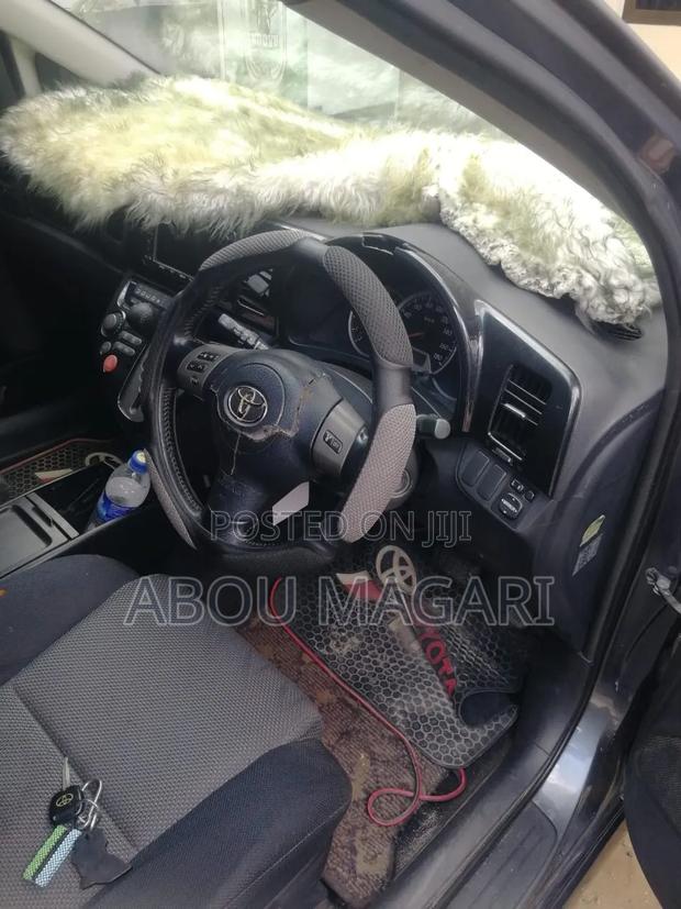 Toyota Wish 2009 Gray