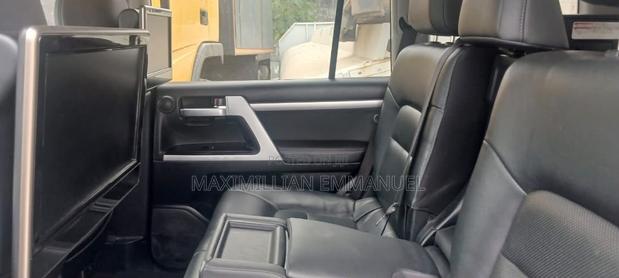 Toyota Land Cruiser 2021 White