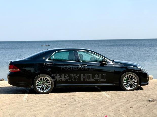 Toyota Crown 2008 Black