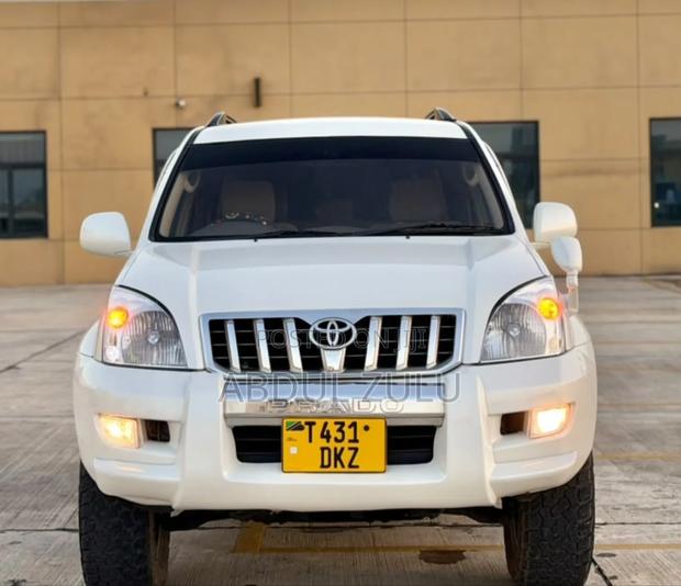 Toyota Land Cruiser Prado 2007 White
