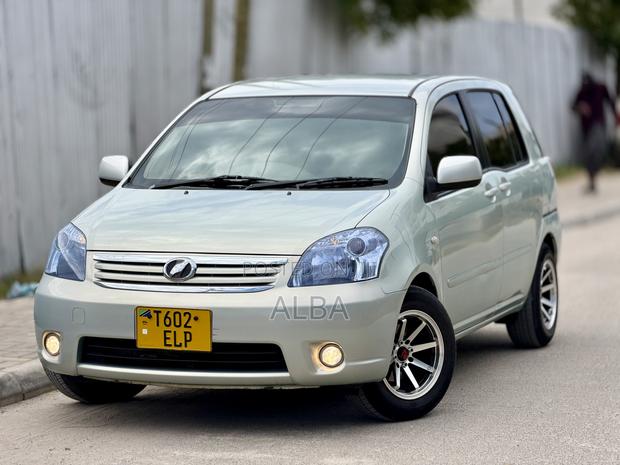 Toyota Raum 2008 Teal