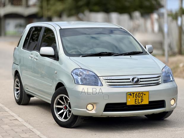 Toyota Raum 2008 Teal