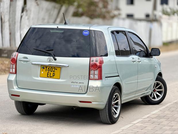 Toyota Raum 2008 Teal
