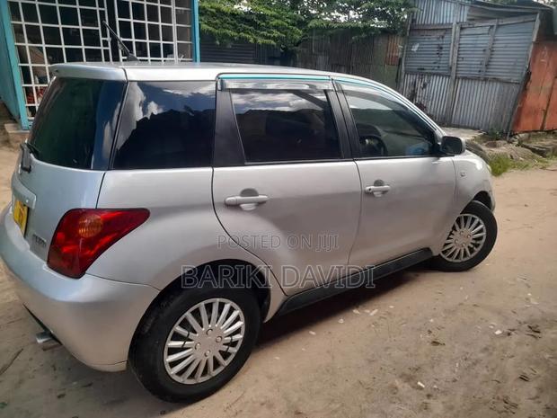 Toyota IST 2006 Silver