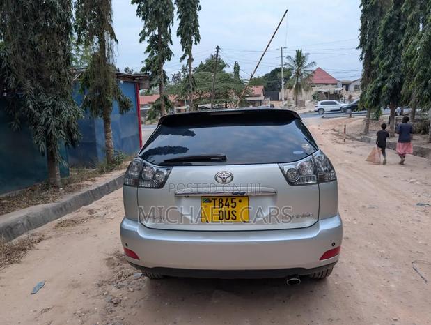 Toyota Harrier 2006 Silver