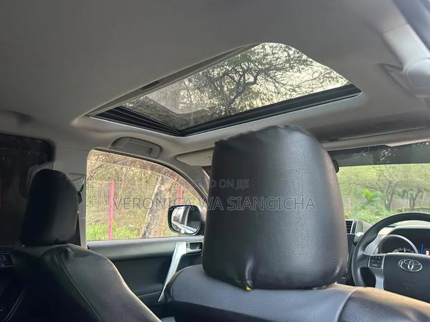 Toyota Land Cruiser Prado 2015