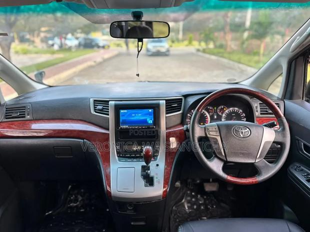 Toyota Alphard 2009 Black