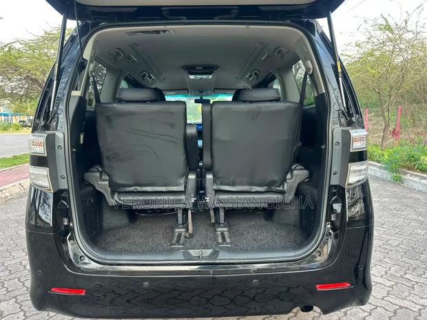 Toyota Alphard 2009 Black