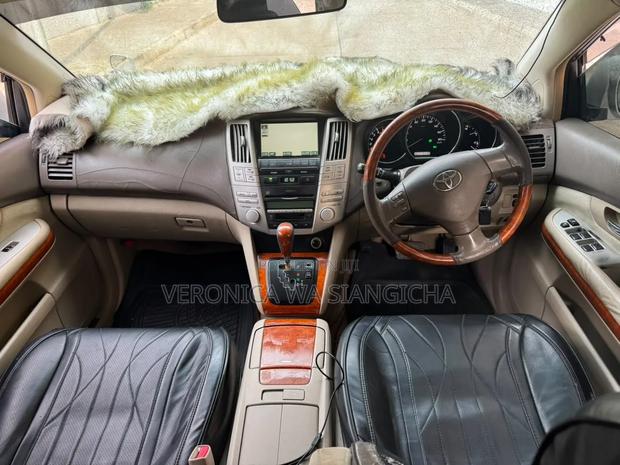 Toyota Harrier 2006 Silver