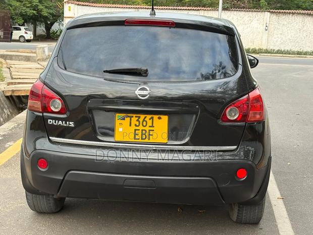 Nissan Dualis 2010 Black