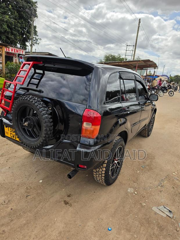 Toyota RAV4 2004 Black