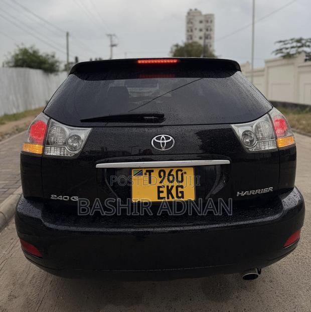 Toyota Harrier 2.4 2006 Black