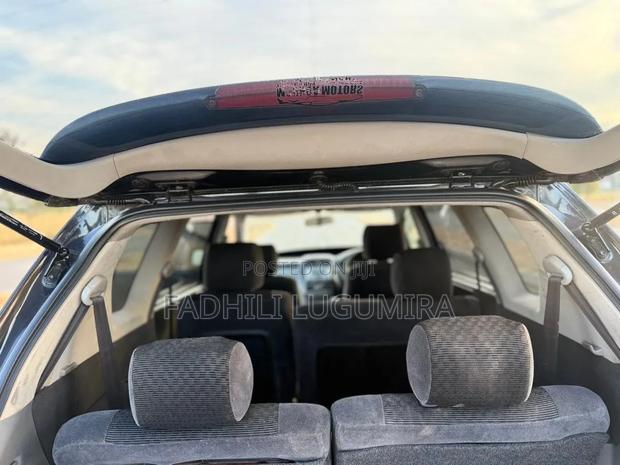 Toyota Ipsum 2004 Black