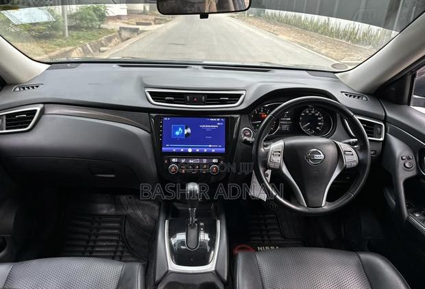 Nissan X-Trail 2.0 Petrol FWD 2015 Gray