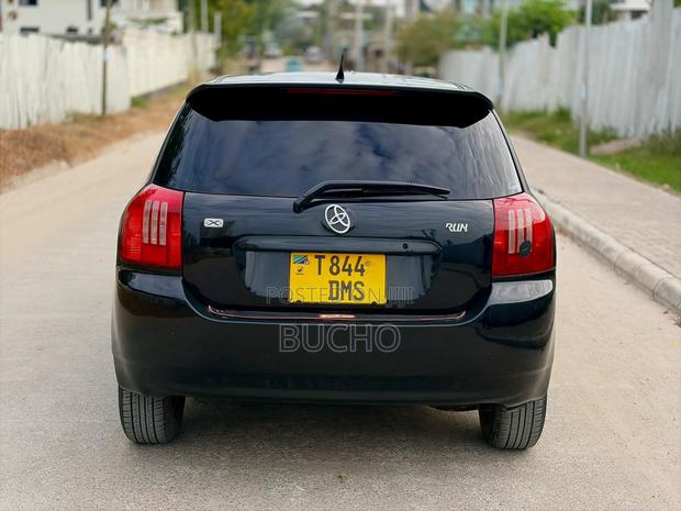 Toyota Corolla RunX 2003 Black