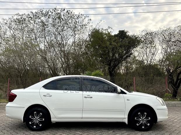 Toyota Premio 2005 White