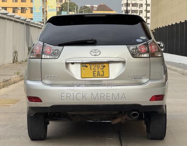 Toyota Harrier 3.5 V6 2006 Silver