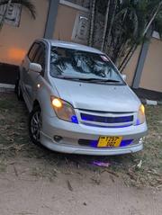 Toyota IST 2005 Silver for sale