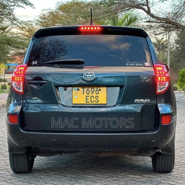 Toyota RAV4 2010 Blue