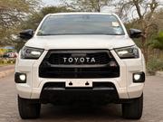 Toyota Hilux 2022 White for sale