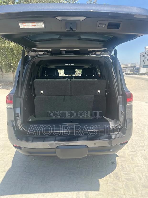 New Toyota Land Cruiser LC300 2024 Gray