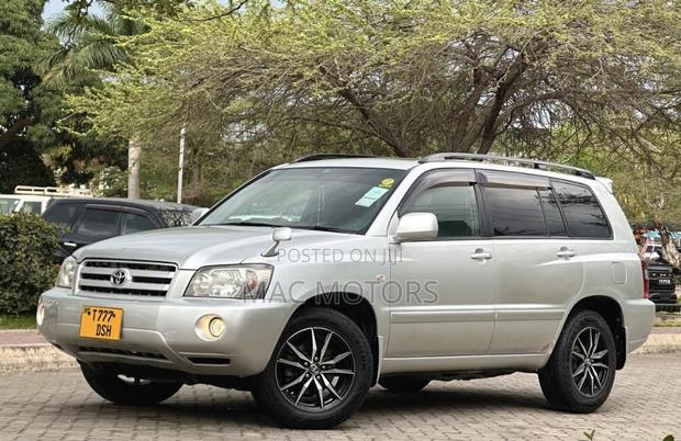 Toyota Kluger 2004 Silver