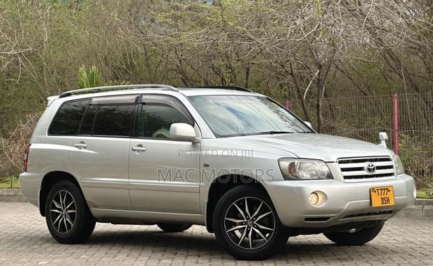 Toyota Kluger 2004 Silver