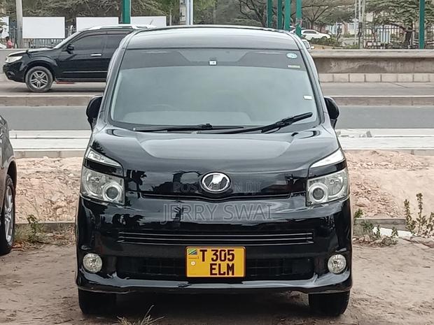 Toyota Noah 2008 Black