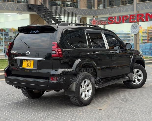 Toyota Land Cruiser Prado 3.0 D-4D 5dr 2005 Black