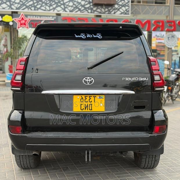 Toyota Land Cruiser Prado 3.0 D-4D 5dr 2005 Black