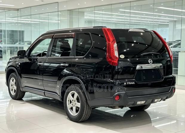 Nissan X-Trail 2011 Black