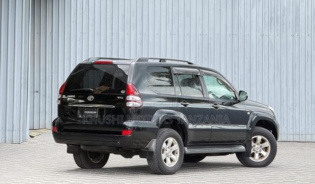 Toyota Land Cruiser Prado 2007 Black