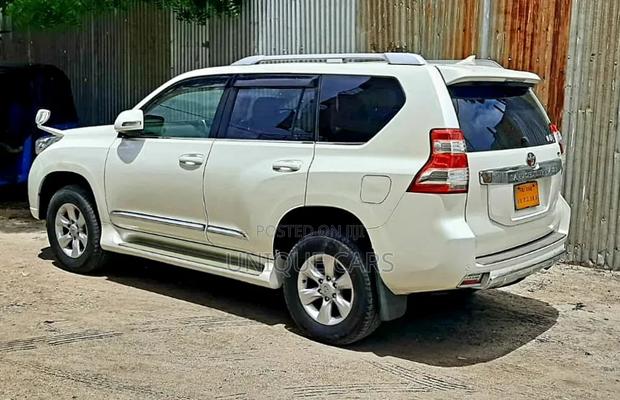 Toyota Land Cruiser Prado 2.7 VVT-i 2015 White
