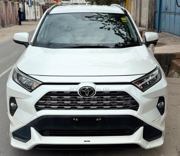 Toyota RAV4 2020 Off white