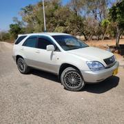 Toyota Harrier 2005 White for sale