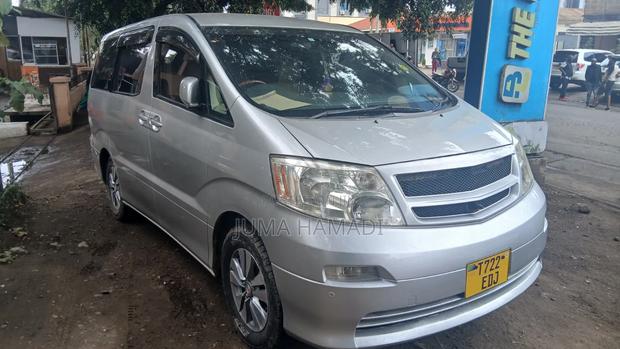 Toyota Alphard 2005 Silver