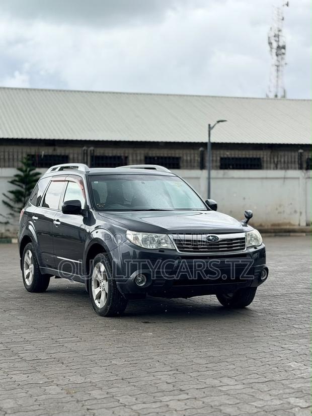 Subaru Forester 2010 Black
