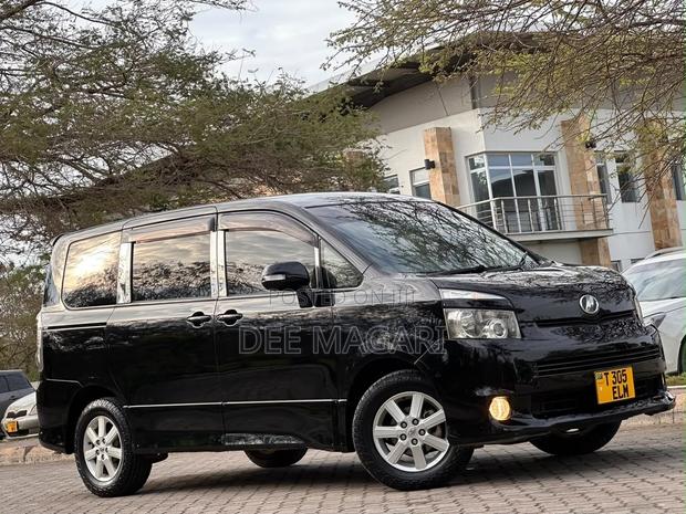 Toyota Noah 2008 Black