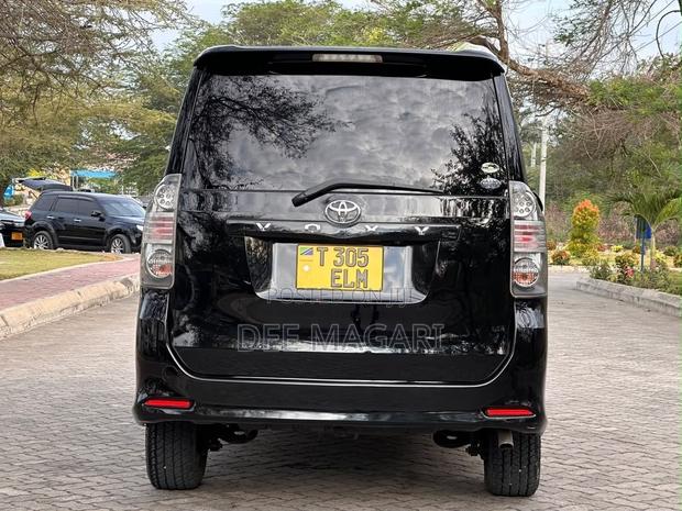 Toyota Noah 2008 Black