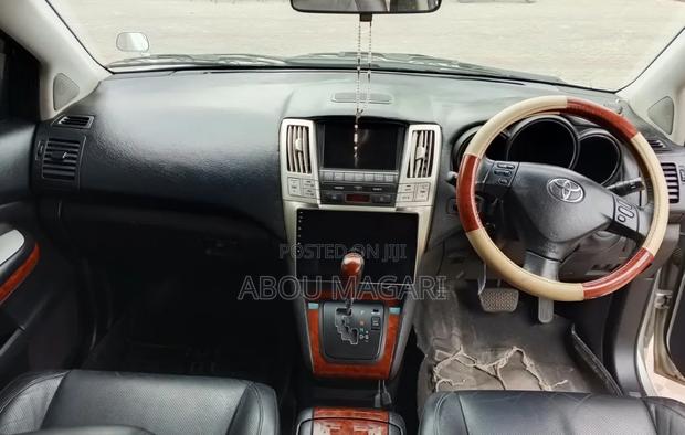 Toyota Harrier 2005 Silver