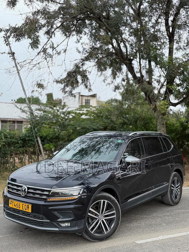 Volkswagen Tiguan 2019 Black