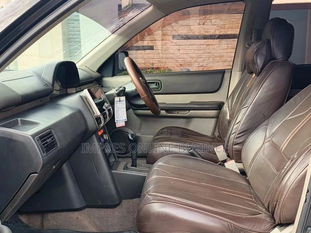Nissan X-Trail 2002 Black
