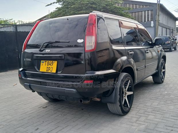 Nissan X-Trail 2002 Black