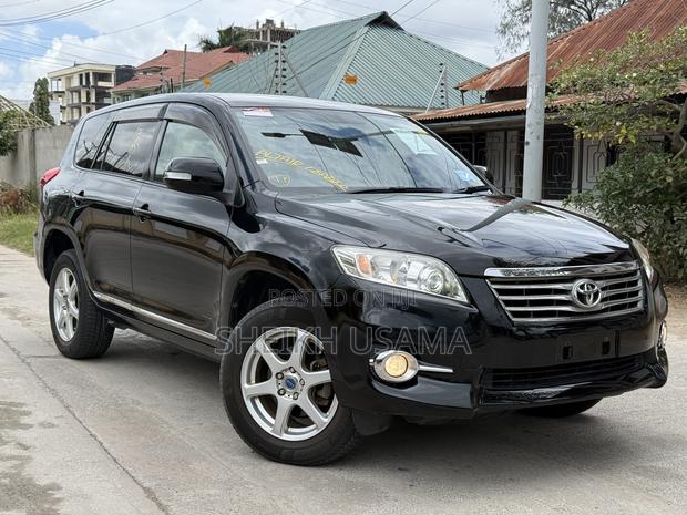 Toyota Vanguard 2010 Black